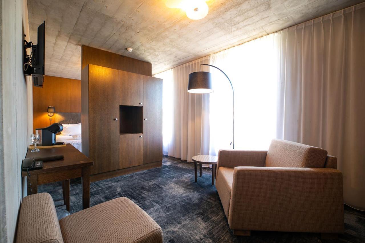 Johan Design & 4* Kuressaare