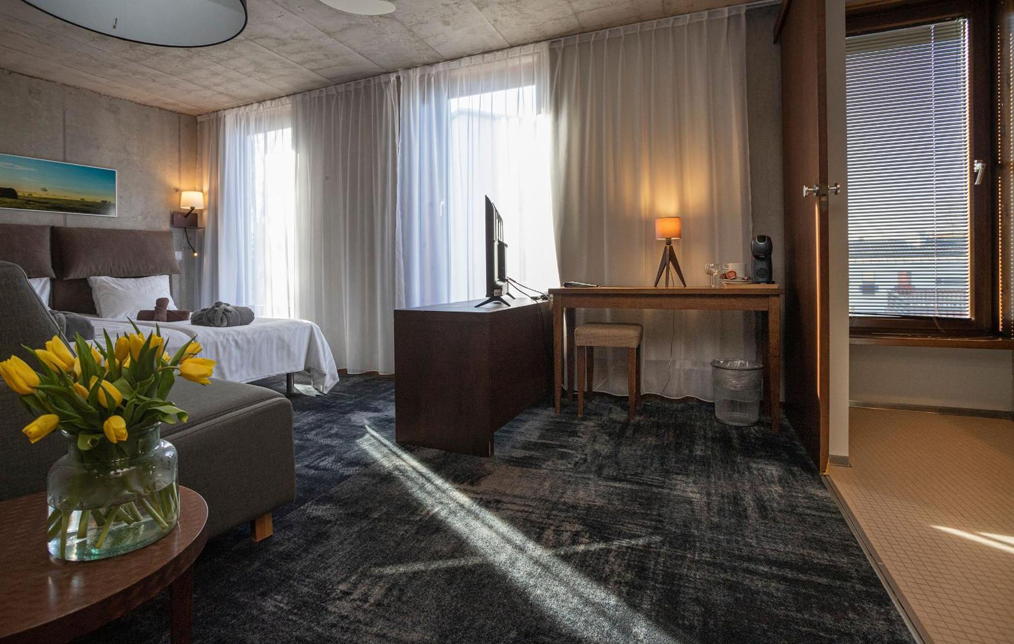 Johan Design & 4* Куресааре